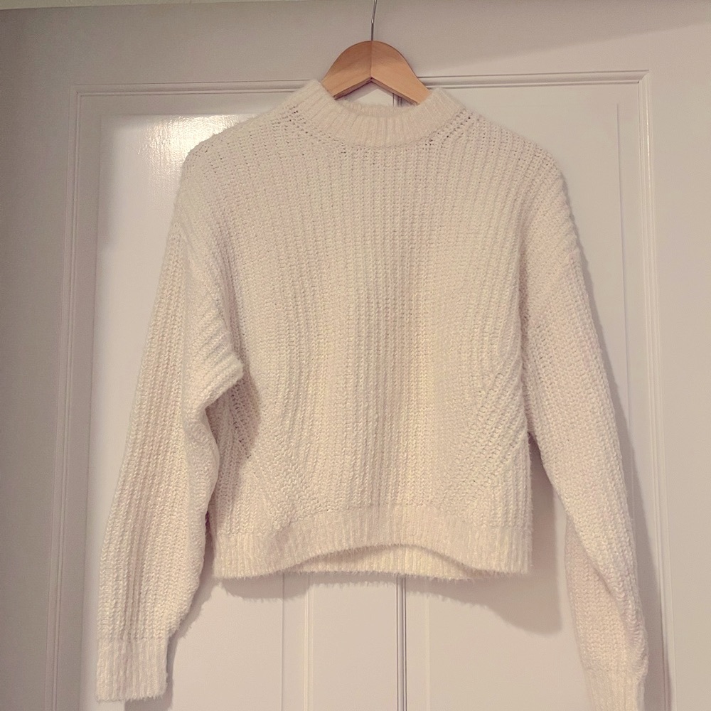 Abercrombie & Fitch ivory sweater xs